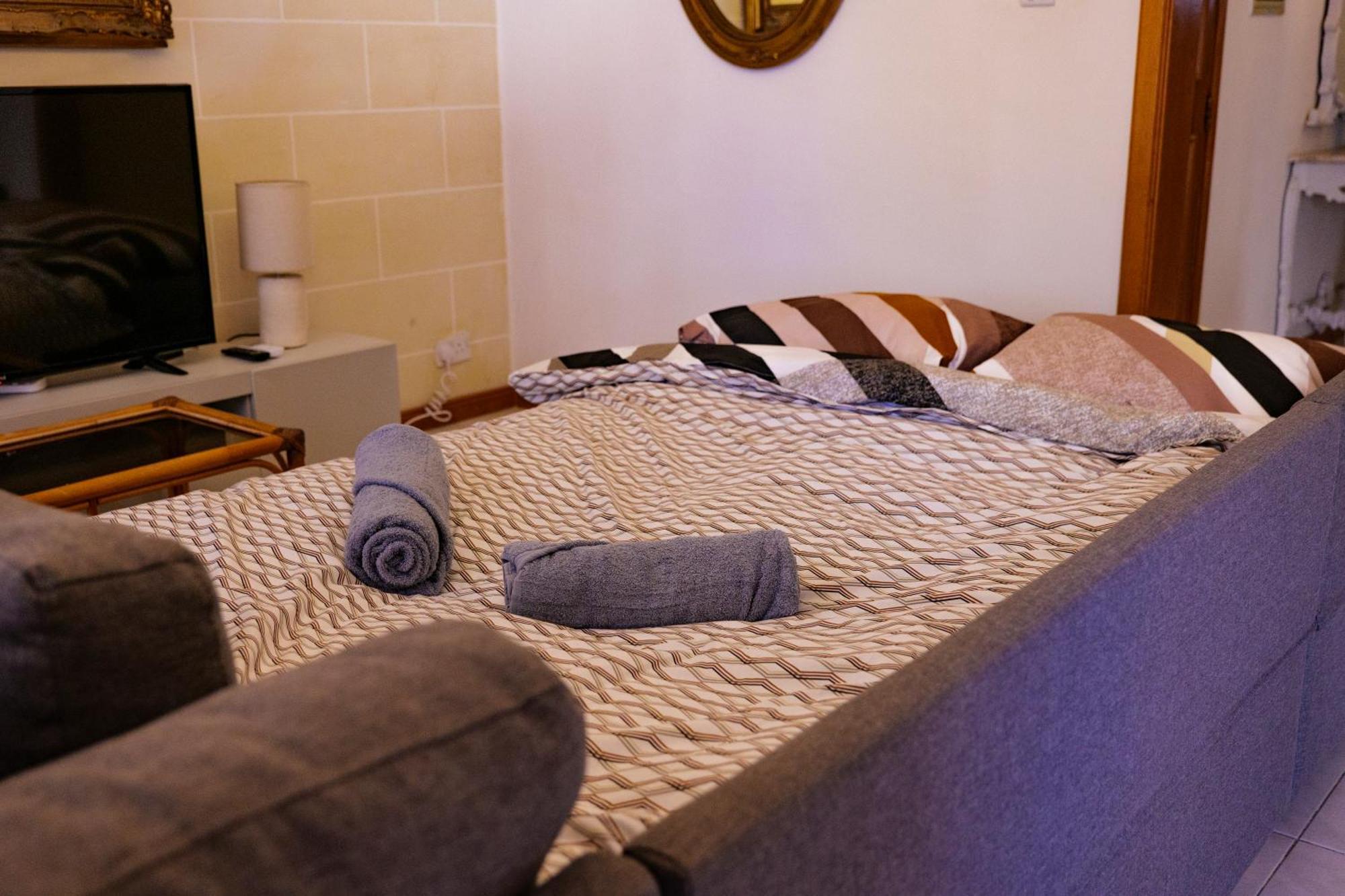 St Julians Balutta Bay Huge Flat! -2Min From Seafront Apartment Saint Julian's Exterior photo