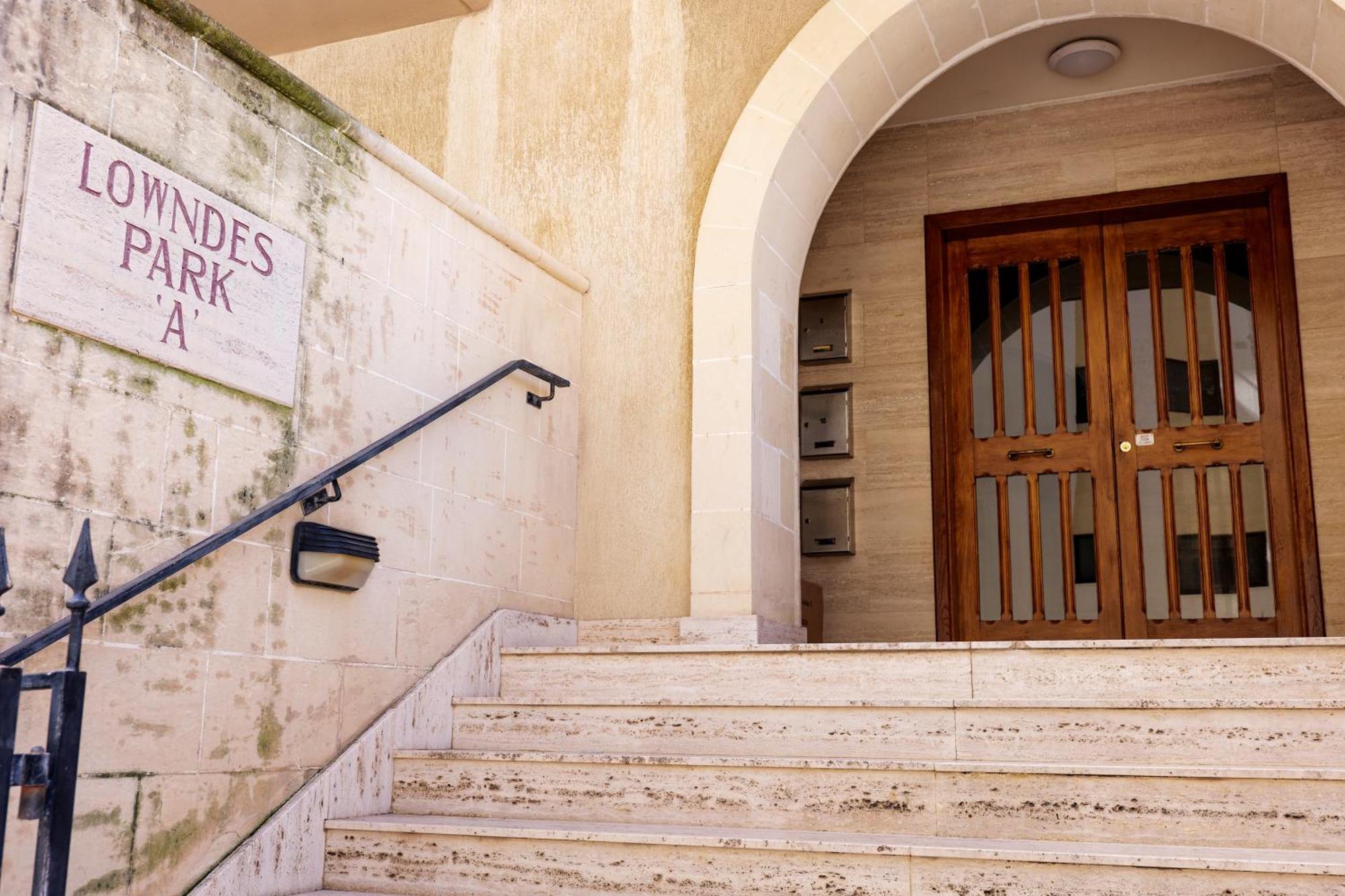 St Julians Balutta Bay Huge Flat! -2Min From Seafront Apartment Saint Julian's Exterior photo